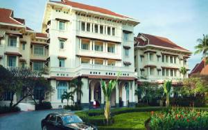 Holidays to the Raffles Hotel Le Royal, Phnom Penh