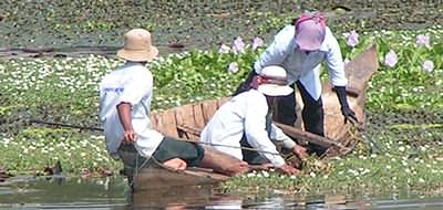 On the way from Siem Reap to Phnom Penh