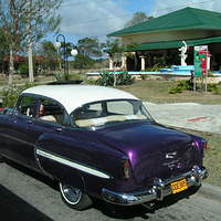 Classic cars in Guardalavaca