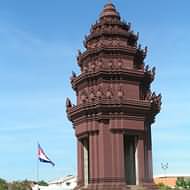 Holidays to Cambodia - Independence Monument, Phnom Penh