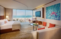 Holidays to the Jumeirah Beach Hotel, Dubai