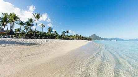 Holidays to La Pirogue Mauritius