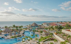 Holidays to the Moon Palace Golf & Spa Resort, Mexico