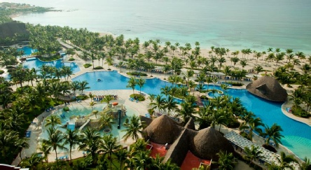 Holidays to the Barcelo Maya Colonial Resort, Mexico 